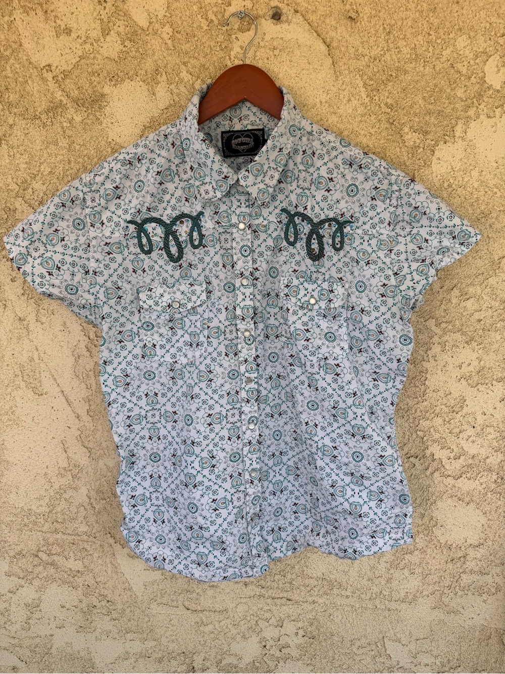 Cowgirl Hardware Girls Pearl Snap Western Shirt Size XXL. Embroidered.